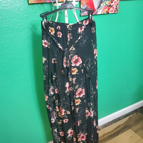 No Boundries Floral Pant Set Size Large (11-13) - Picture 6 of 7